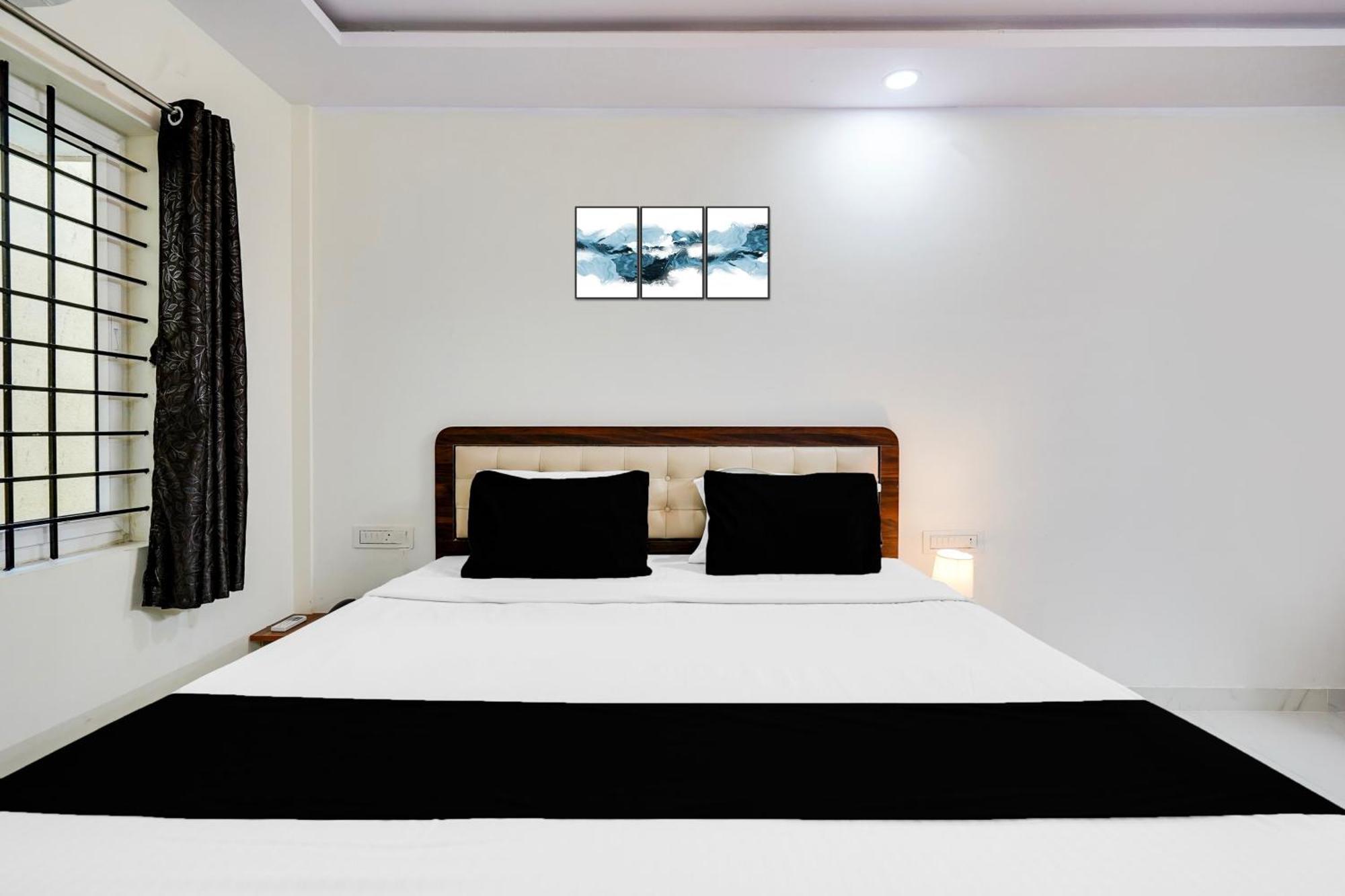 Townhouse Bidadi Formerly Royal Garuda 外观 照片