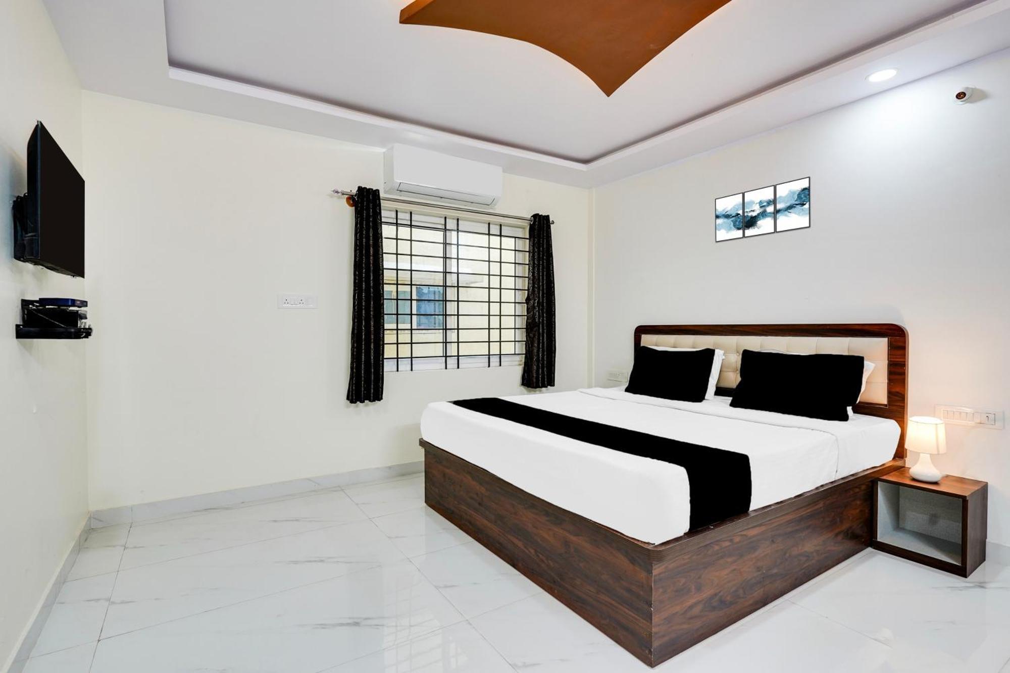 Townhouse Bidadi Formerly Royal Garuda 外观 照片